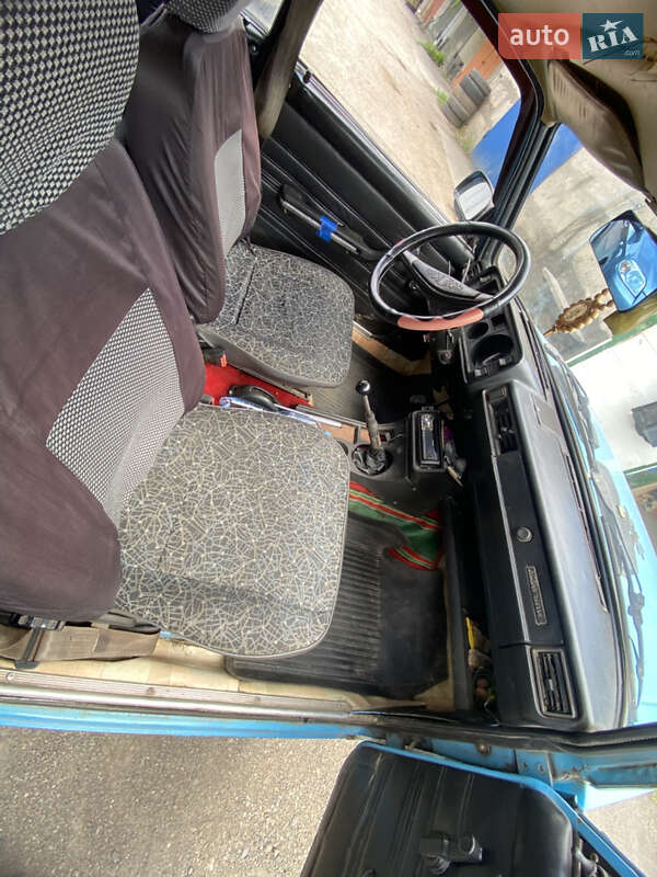 Седан ВАЗ / Lada 2105 1983 в Кривому Розі фото 8 Седан ВАЗ / Lada 2105 1983 в Кривому Розі