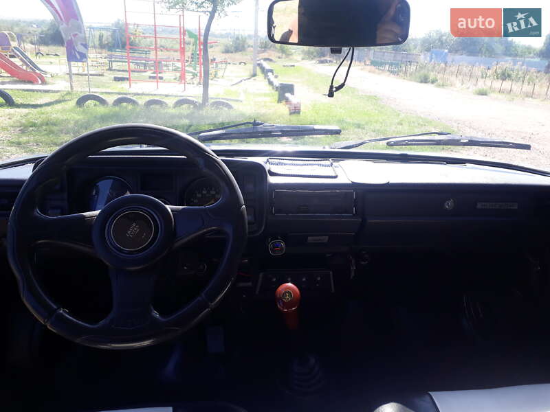 Седан ВАЗ / Lada 2105 1986 в Кривом Роге