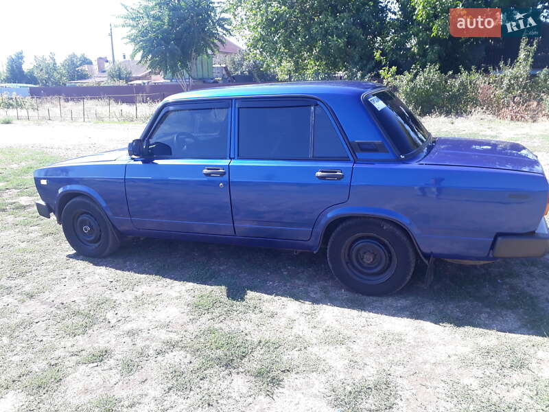 Седан ВАЗ / Lada 2105 1986 в Кривом Роге