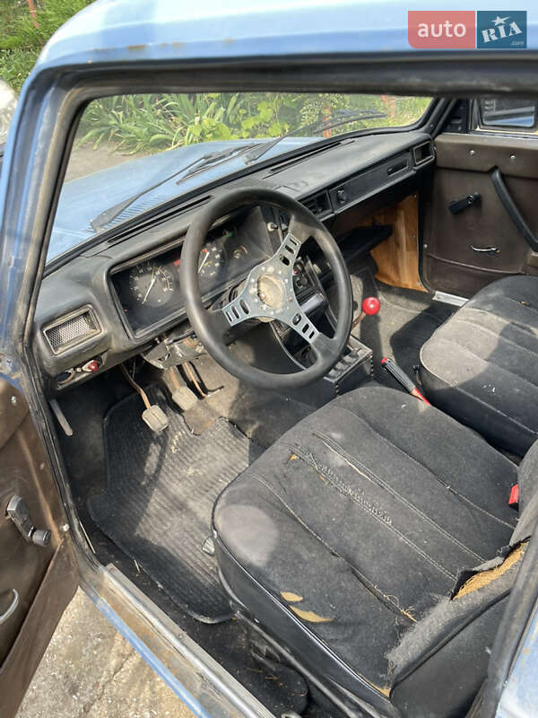 Седан ВАЗ / Lada 2105 1986 в Одесі фото 5 Седан ВАЗ / Lada 2105 1986 в Одесі