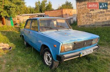 Седан ВАЗ 2105 1981 в Рівному