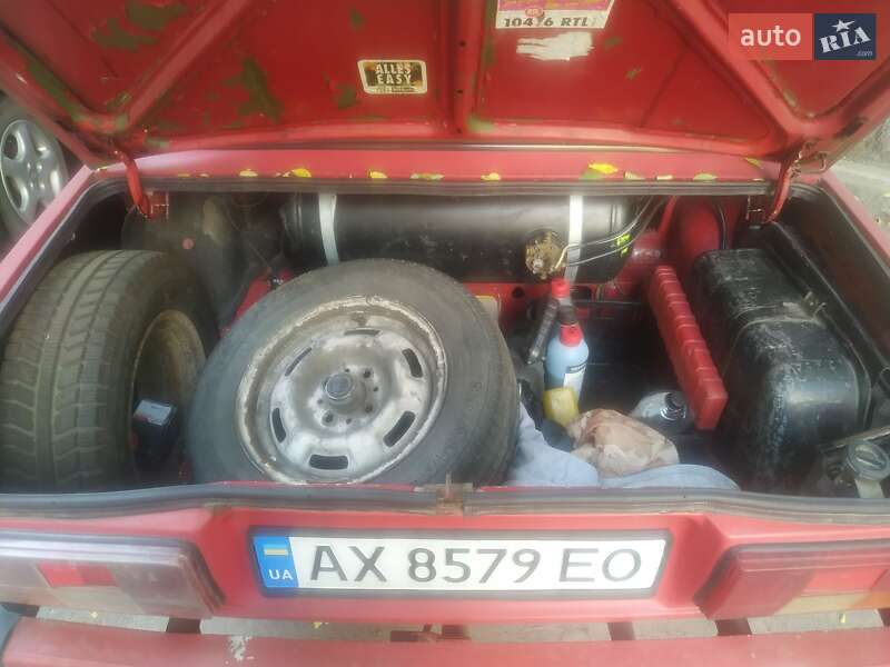 Седан ВАЗ / Lada 2105 1984 в Харькове