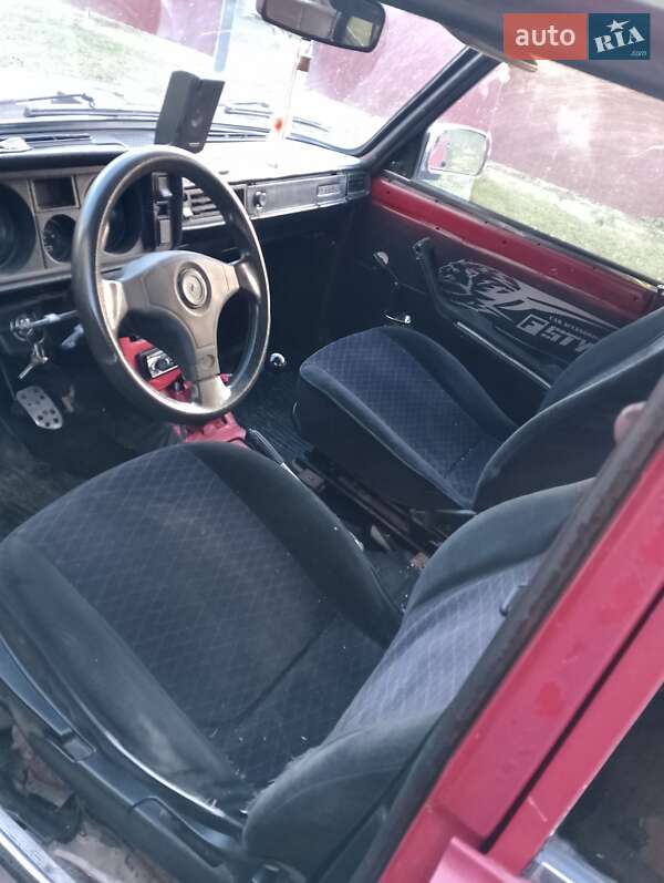 Седан ВАЗ / Lada 2105 1982 в Перемышлянах