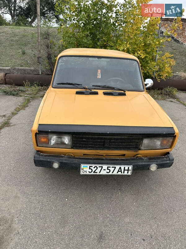 Седан ВАЗ / Lada 2105 1985 в Софіївці