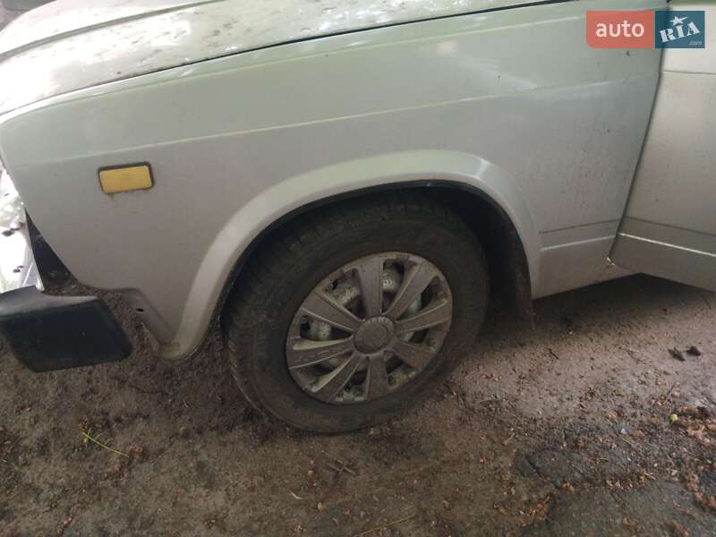 Седан ВАЗ / Lada 2105 1981 в Кременчуге