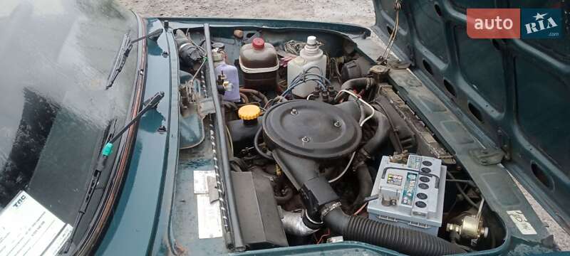 Седан ВАЗ / Lada 2105 2000 в Новом Роздоле