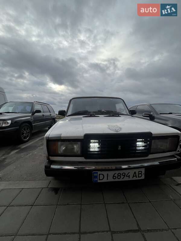 Седан ВАЗ / Lada 2105 1990 в Авангарді