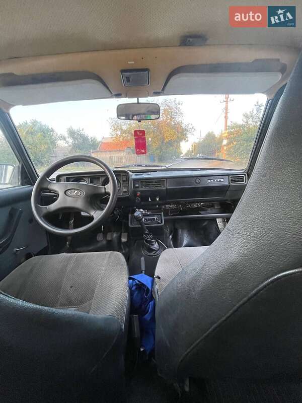 Седан ВАЗ / Lada 2105 2001 в Запорожье