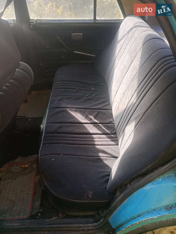 Седан ВАЗ / Lada 2105 1992 в Старичах