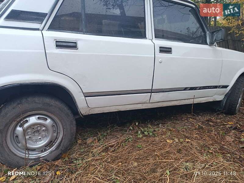 Седан ВАЗ / Lada 2105 1986 в Балаклее