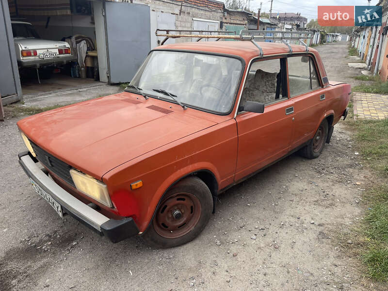Седан ВАЗ / Lada 2105 1985 в Борисполі фото 5 Седан ВАЗ / Lada 2105 1985 в Борисполі
