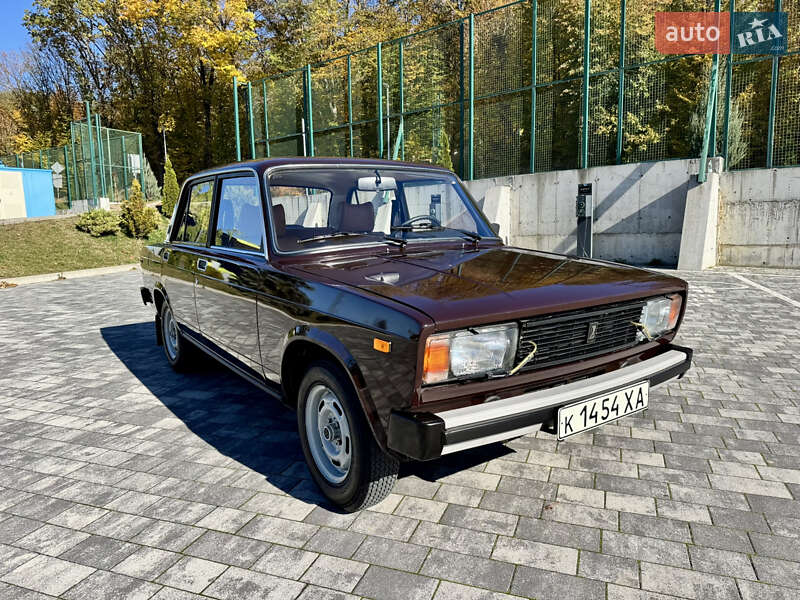 Седан ВАЗ / Lada 2105 1986 в Львове фото 20 Седан ВАЗ / Lada 2105 1986 в Львове