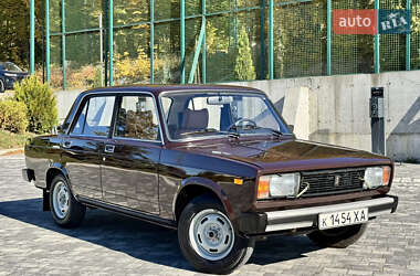 Седан ВАЗ 2105 1986 в Львові