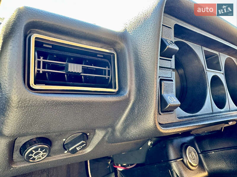 Седан ВАЗ / Lada 2105 1986 в Львове фото 41 Седан ВАЗ / Lada 2105 1986 в Львове