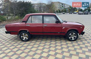 Седан ВАЗ 2105 1998 в  фото 2 Седан ВАЗ 2105 1998 в