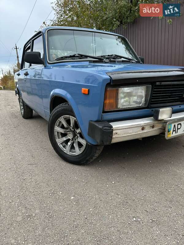 Седан ВАЗ / Lada 2105 2003 в Запорожье фото 2 Седан ВАЗ / Lada 2105 2003 в Запорожье