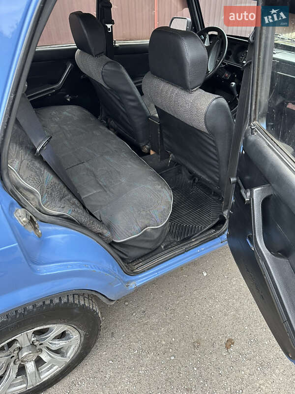 Седан ВАЗ / Lada 2105 2003 в Запорожье фото 14 Седан ВАЗ / Lada 2105 2003 в Запорожье