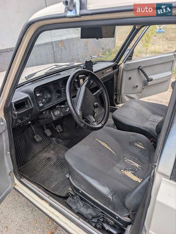 Седан ВАЗ / Lada 2105 1990 в Запоріжжі фото 10 Седан ВАЗ / Lada 2105 1990 в Запоріжжі