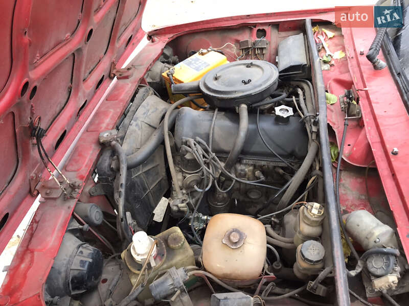 Седан ВАЗ / Lada 2105 1982 в Новомосковську