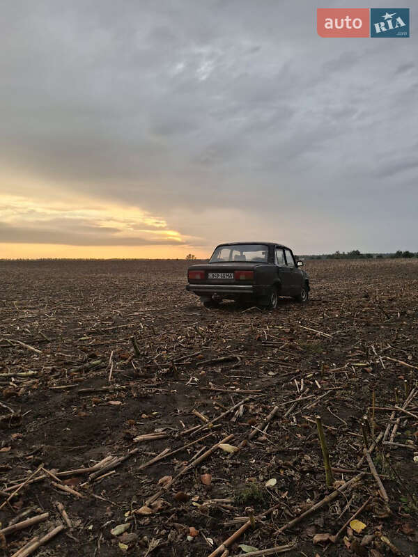Седан ВАЗ / Lada 2105 1986 в Руській Поляні фото Седан ВАЗ / Lada 2105 1986 в Руській Поляні