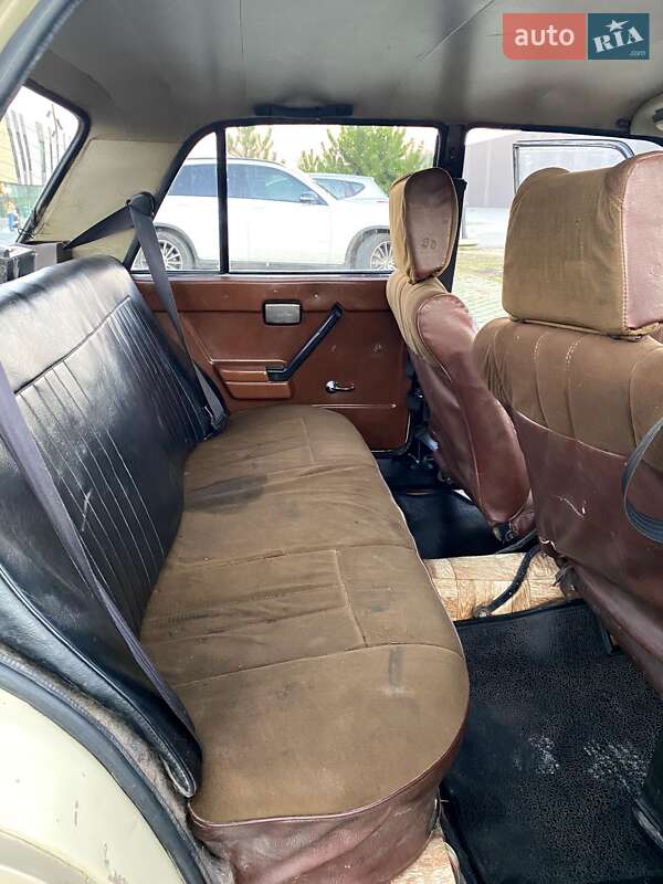 Седан ВАЗ / Lada 2105 1983 в Хмельницком фото 13 Седан ВАЗ / Lada 2105 1983 в Хмельницком