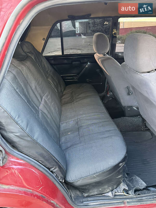 Седан ВАЗ / Lada 2105 1990 в Днепре фото 10 Седан ВАЗ / Lada 2105 1990 в Днепре