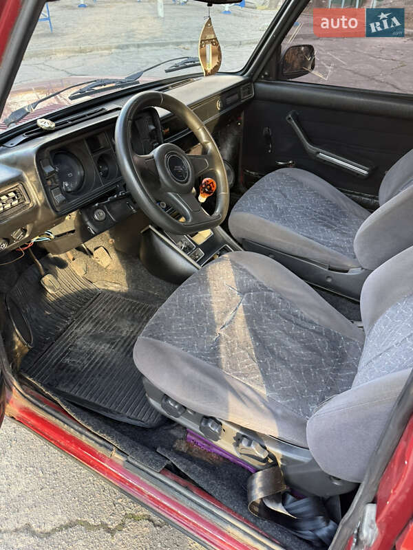 Седан ВАЗ / Lada 2105 1990 в Днепре фото 17 Седан ВАЗ / Lada 2105 1990 в Днепре