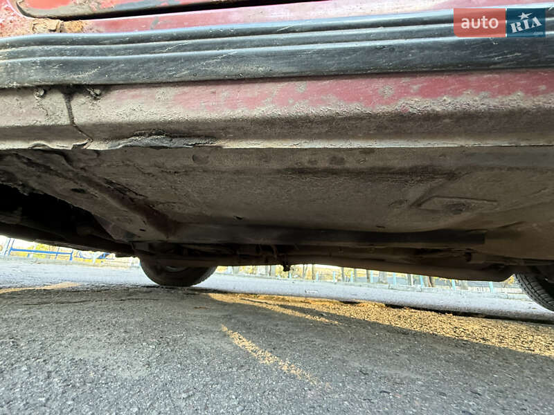 Седан ВАЗ / Lada 2105 1990 в Днепре фото 19 Седан ВАЗ / Lada 2105 1990 в Днепре