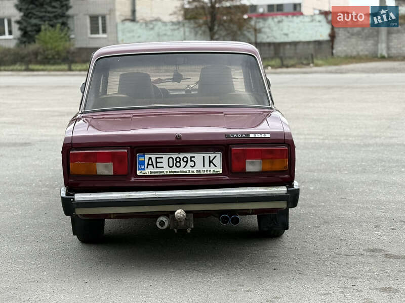 Седан ВАЗ / Lada 2105 1982 в Павлограде