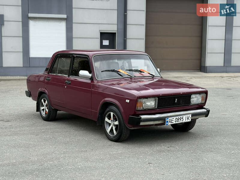 Седан ВАЗ / Lada 2105 1982 в Павлограде