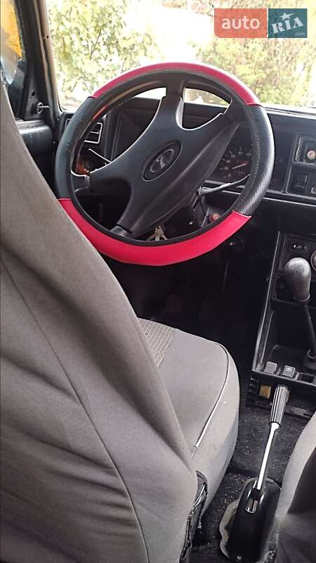 Седан ВАЗ / Lada 2105 1983 в Одесі фото 6 Седан ВАЗ / Lada 2105 1983 в Одесі