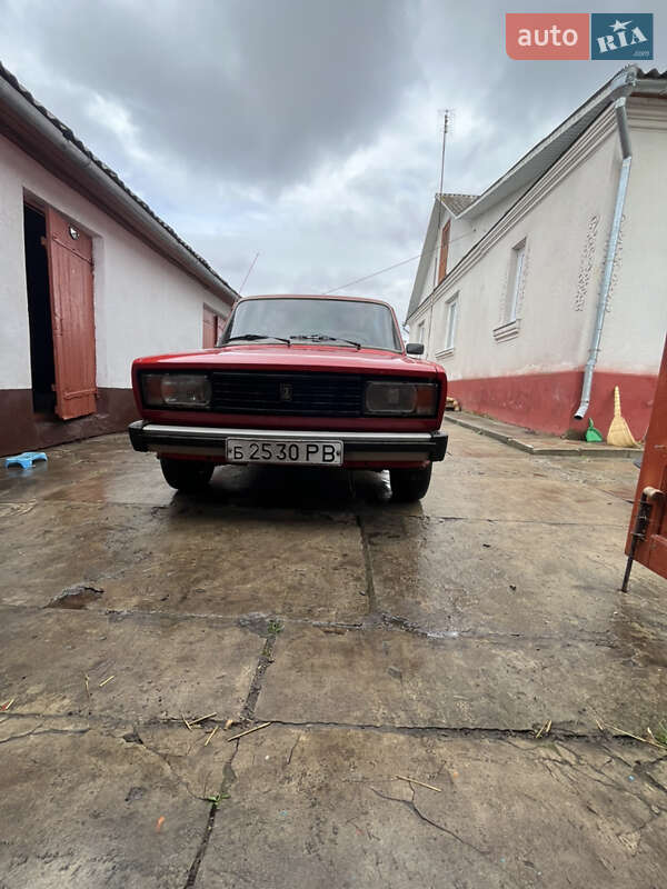Седан ВАЗ / Lada 2105 1983 в Рівному фото 3 Седан ВАЗ / Lada 2105 1983 в Рівному