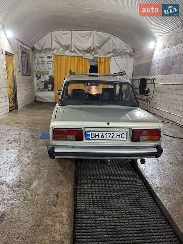 Седан ВАЗ / Lada 2105 1982 в Южному фото 8 Седан ВАЗ / Lada 2105 1982 в Южному