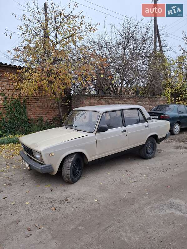 Седан ВАЗ / Lada 2105 1987 в Новому Бузі