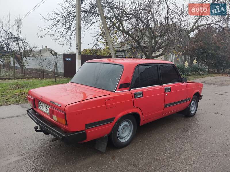 Седан ВАЗ / Lada 2105 1995 в Ізмаїлі