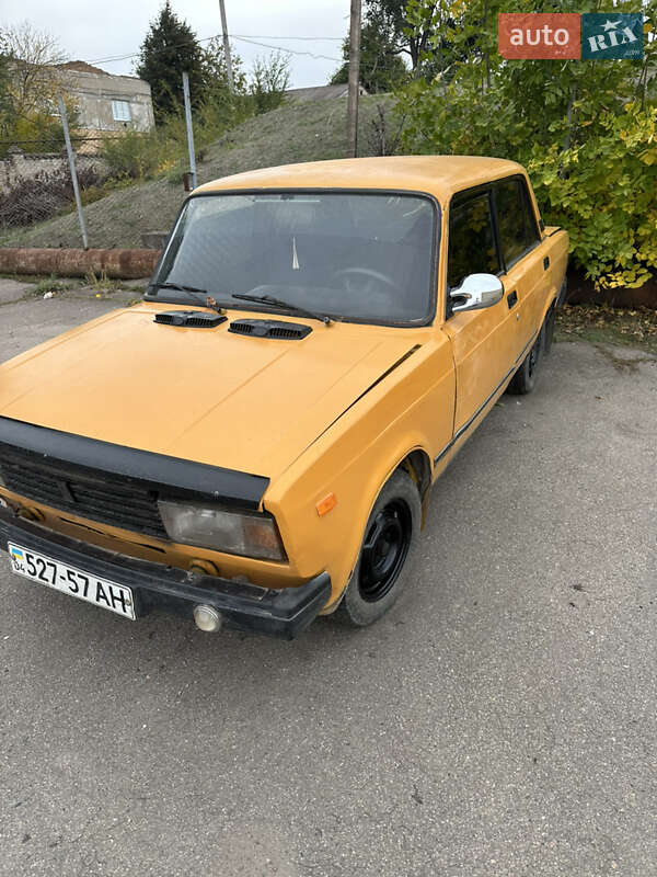 Седан ВАЗ / Lada 2105 1990 в Софиевке