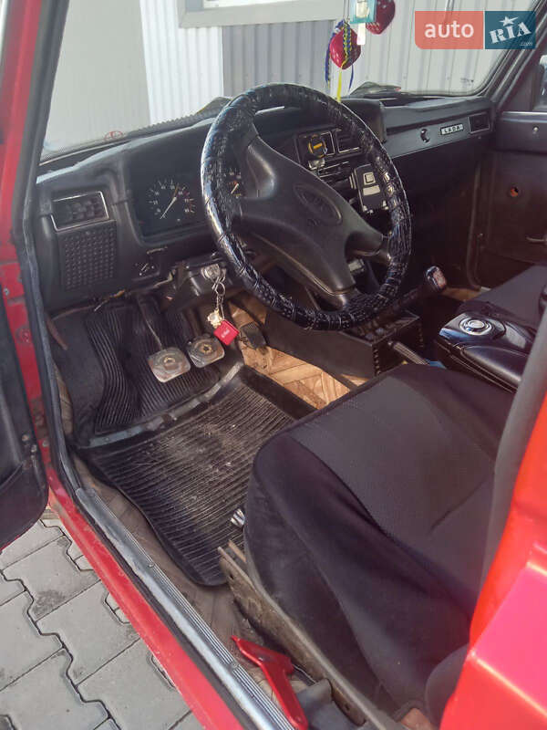 Седан ВАЗ / Lada 2105 1983 в Деражне фото 4 Седан ВАЗ / Lada 2105 1983 в Деражне