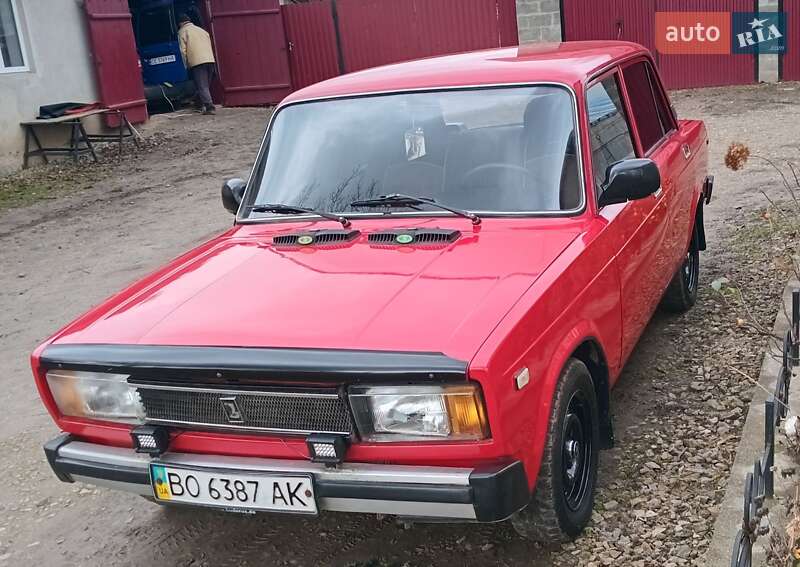 Седан ВАЗ / Lada 2105 1990 в Борщеві