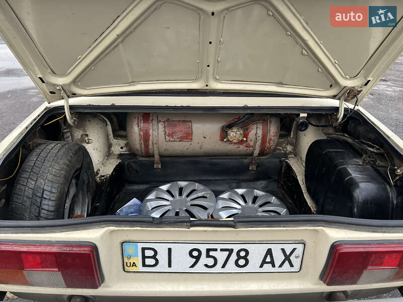 Седан ВАЗ / Lada 2105 1984 в Козельщине