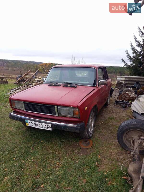 Седан ВАЗ / Lada 2105 1987 в Млинове фото Седан ВАЗ / Lada 2105 1987 в Млинове