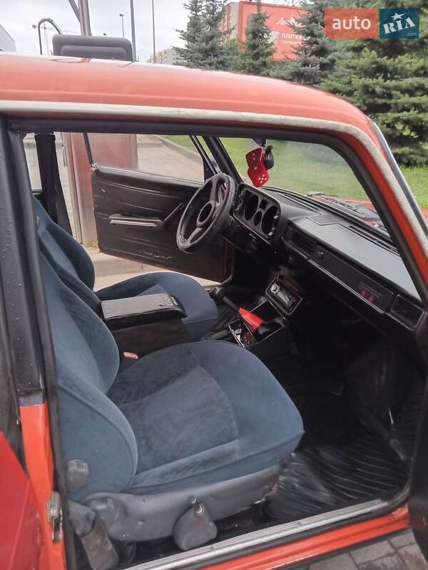 Седан ВАЗ / Lada 2105 1984 в Львові