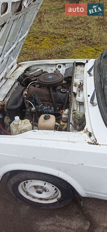 Седан ВАЗ / Lada 2105 1999 в Здолбунове