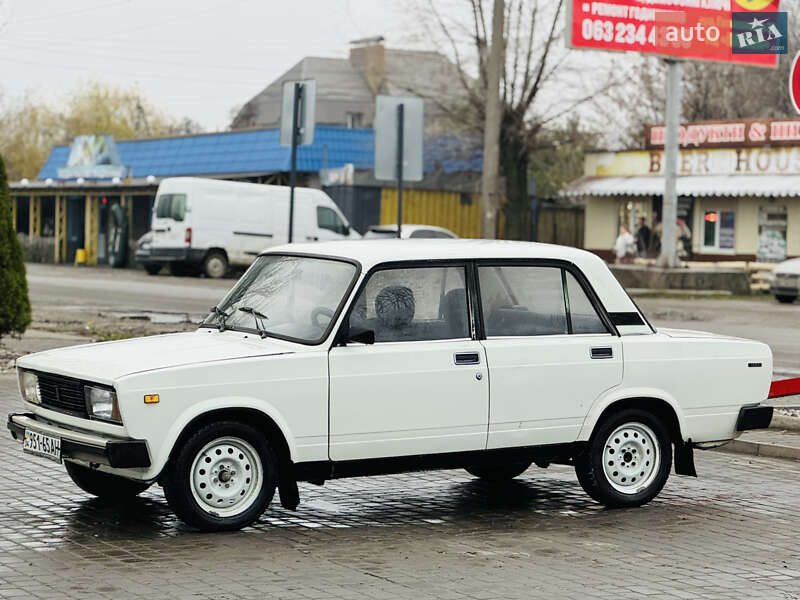 Седан ВАЗ / Lada 2105 1993 в Новомосковске