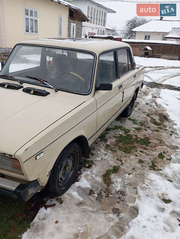 Седан ВАЗ / Lada 2105 1989 в Косові