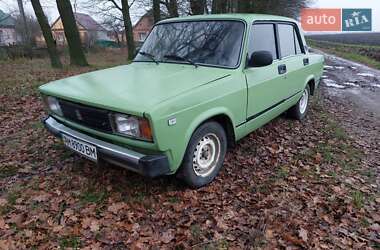 Седан ВАЗ 2105 1982 в Бердичеве