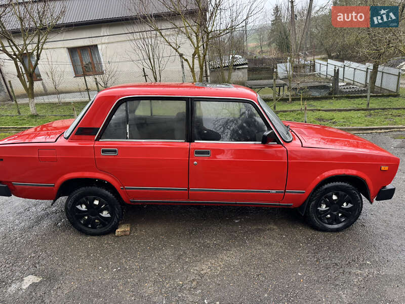 Седан ВАЗ / Lada 2105 1995 в Львове фото 3 Седан ВАЗ / Lada 2105 1995 в Львове