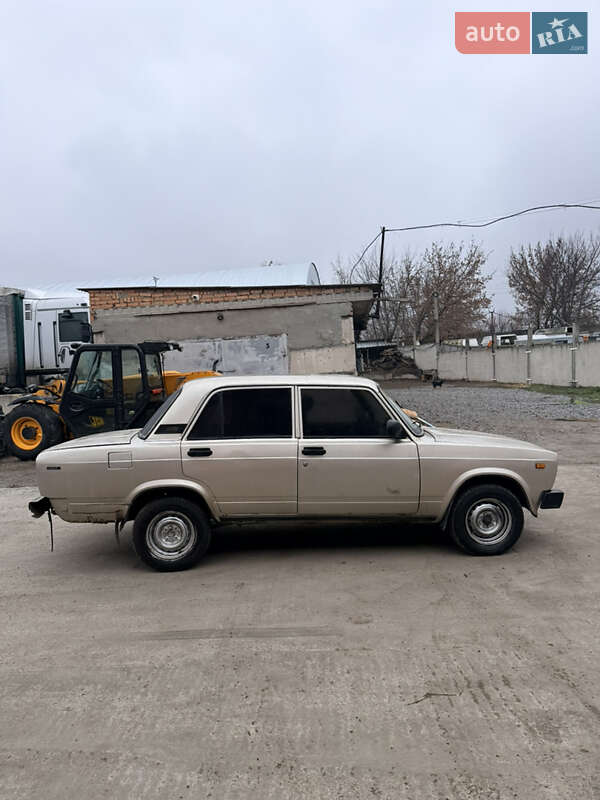 Седан ВАЗ / Lada 2105 1991 в Днепре фото 2 Седан ВАЗ / Lada 2105 1991 в Днепре