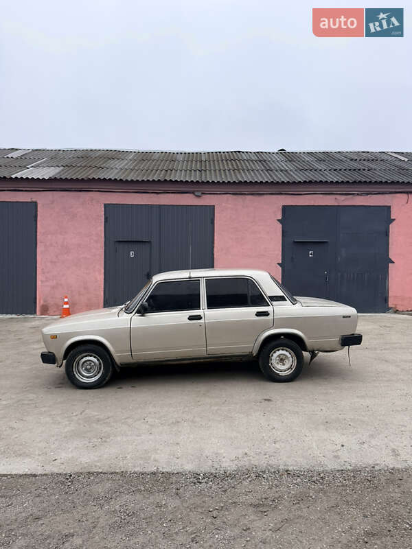 Седан ВАЗ / Lada 2105 1991 в Днепре фото 7 Седан ВАЗ / Lada 2105 1991 в Днепре