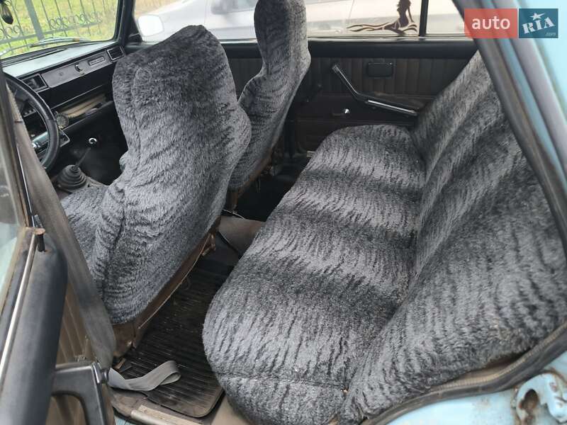Седан ВАЗ / Lada 2105 1987 в Дубно