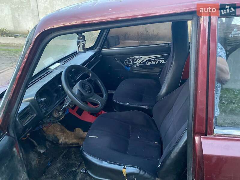 Седан ВАЗ / Lada 2105 1983 в Вознесенске